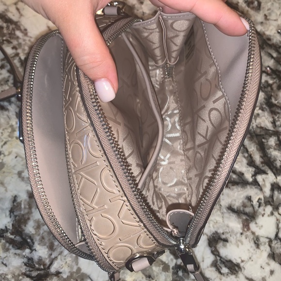 Calvin Klein Camera Crossbody, EUC - Picture 10 of 14